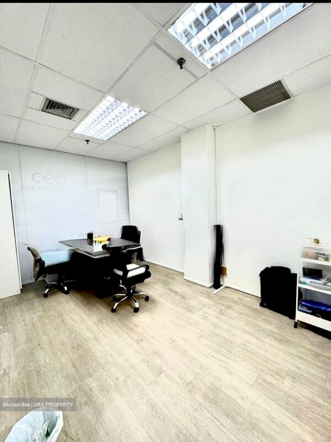 North Bridge Centre (D7), Office #591241101